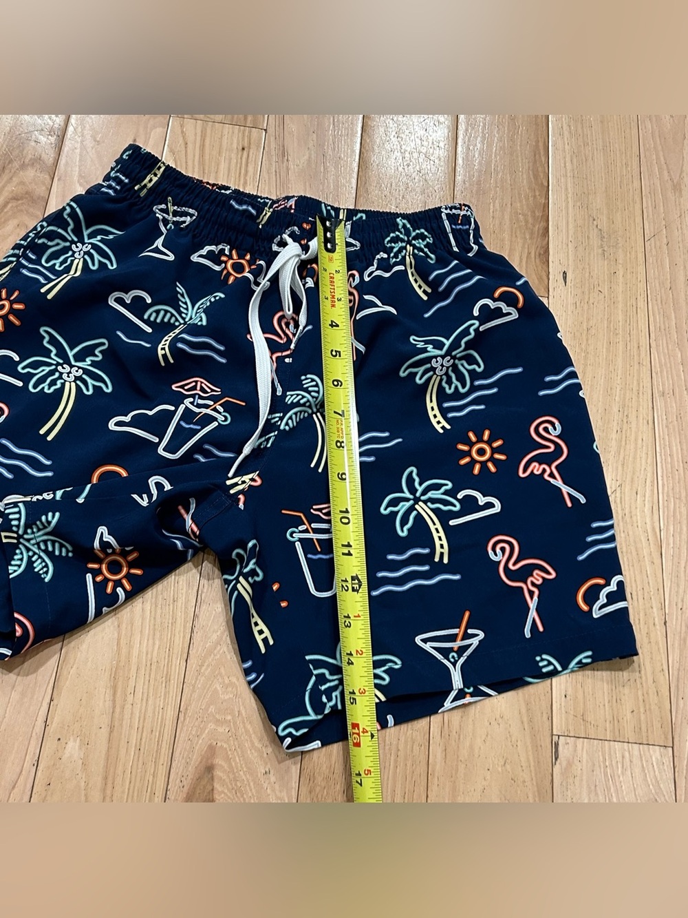 Chubbies Men’s Classic Navy Dark Blue Neon Lights Swim Trunks - Men’s Size XS - Picture 7 of 7